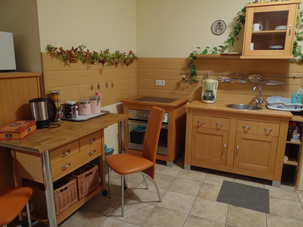 Ferienwohnung Am Nurburgring Welcherath Rum bild